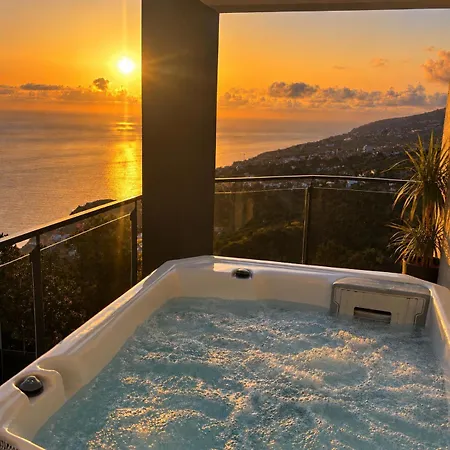 Casa Abertas, Jacuzzi, Sea View, Air Conditioning And Heating System * Calheta (Madeira)