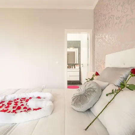 Casa Das Abertas, Jacuzzi, Sea View, Air Conditioning And Heating System Calheta (Madeira)
